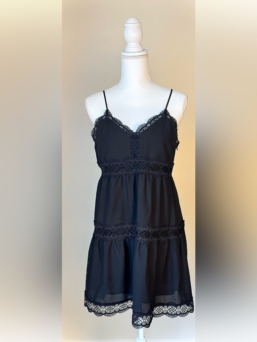 Express Black Lace Tiered Mini Dress Size Medium